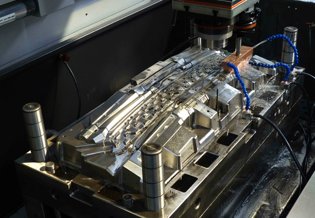 Injection mold maintenance skills